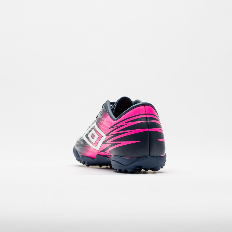 chuteira society feminina umbro