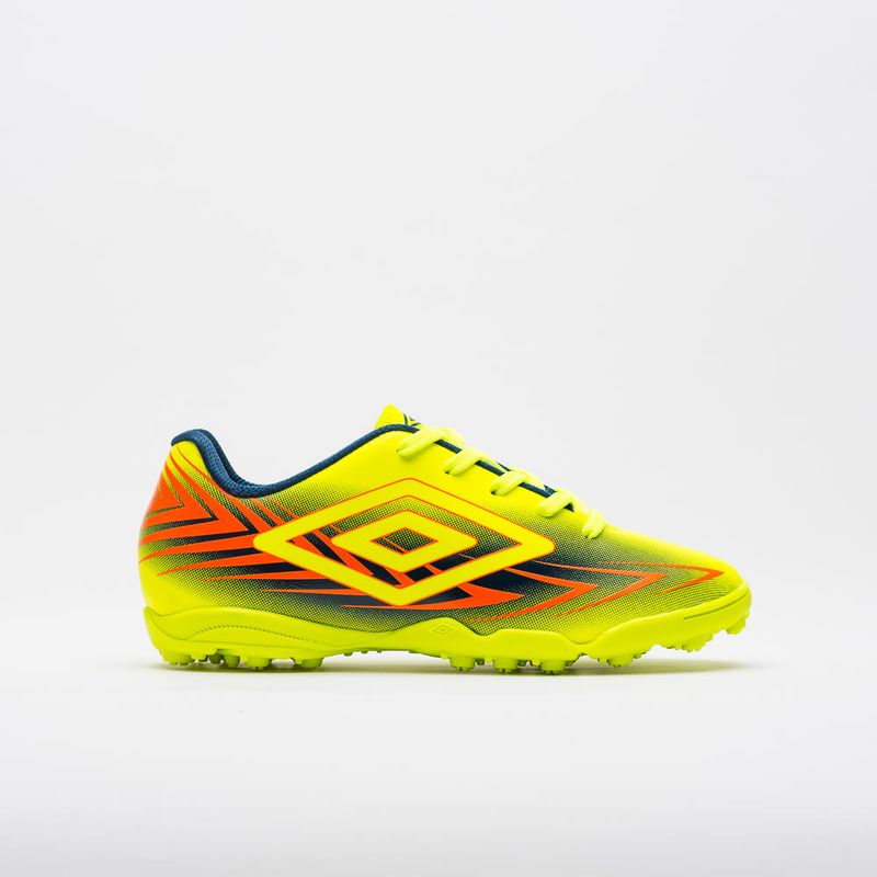 chuteira umbro speed society