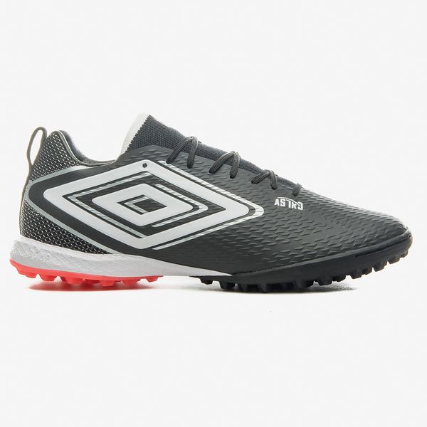 Chuteira Society Umbro Astro