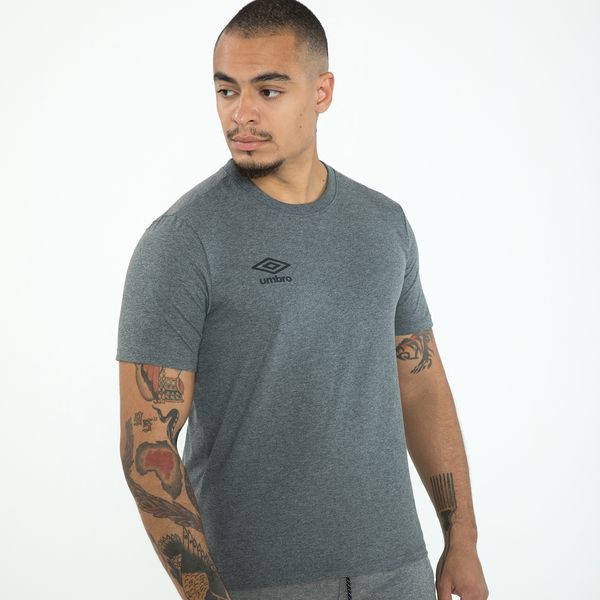 Camiseta Masculina Umbro Essential