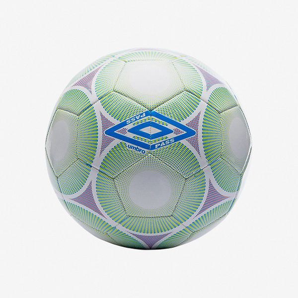 Bola De Campo Umbro Pass