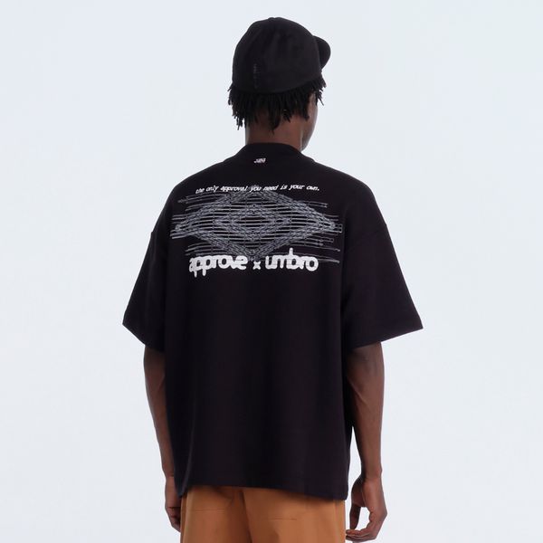 Camiseta Unisex Umbro X Approve Oversized 7388