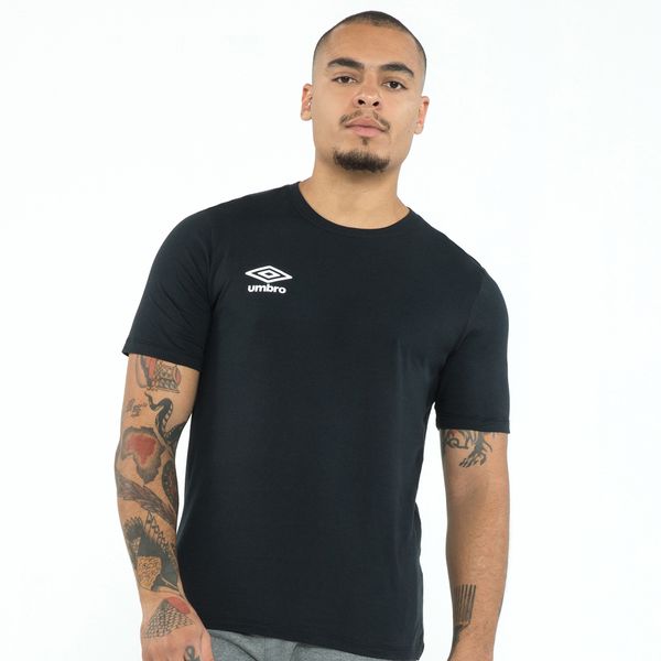 Camiseta Masculina Umbro Essential