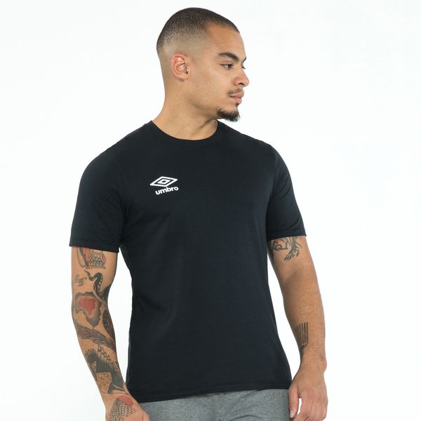 Camiseta Masculina Umbro Essential