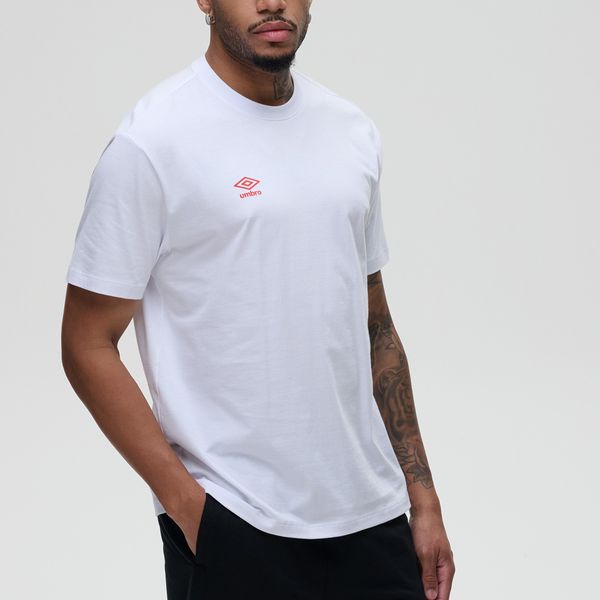 Camiseta Masculina Umbro Meets The Pitch