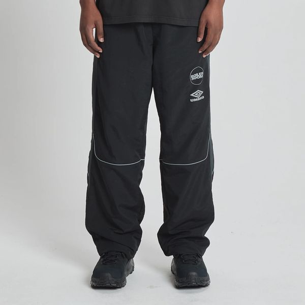 Calça Masculina Umbro Shell Track Pant X Boiler Room