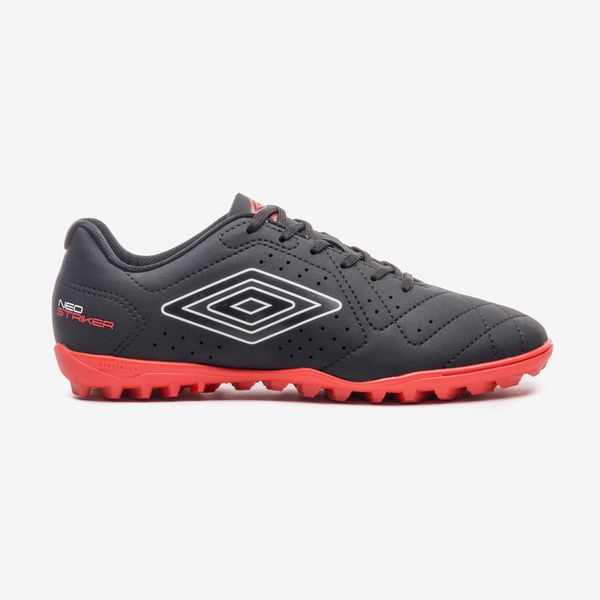 Chuteira Society Umbro Neo Striker