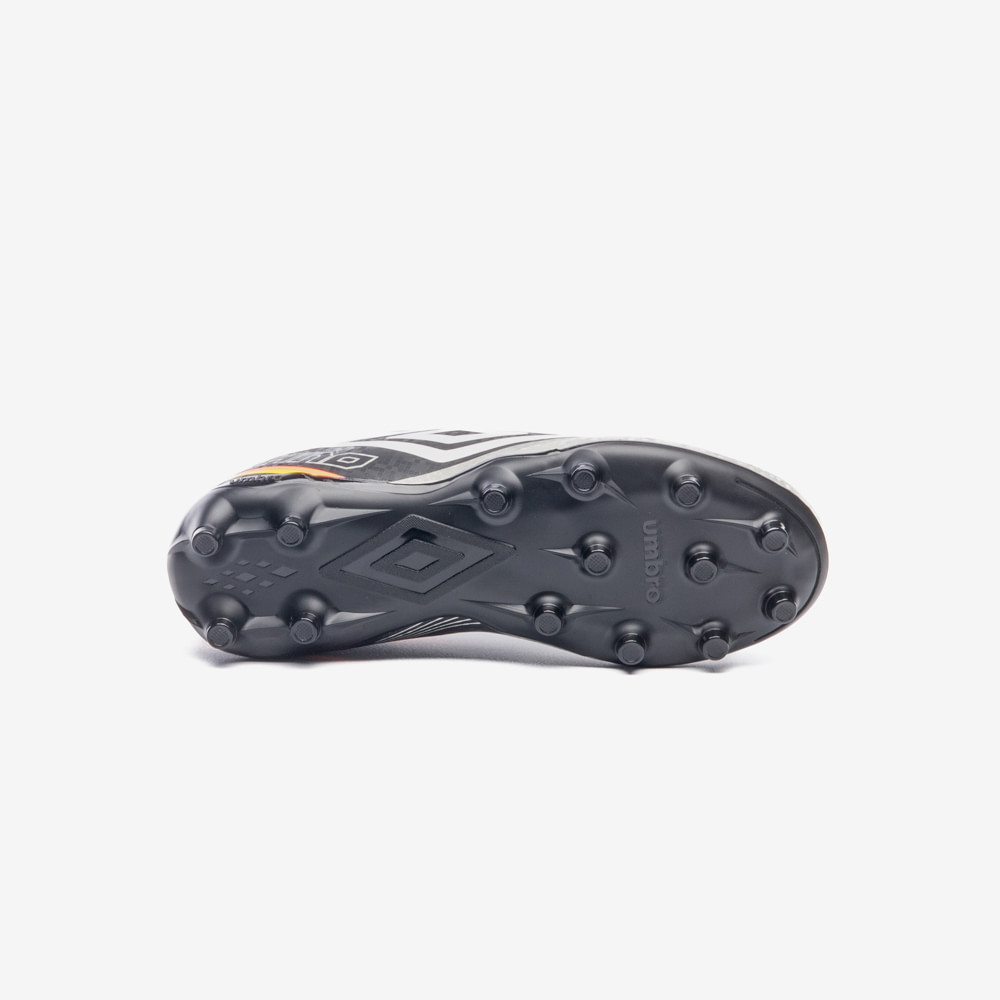 Chuteira Campo Umbro Techno II Jr