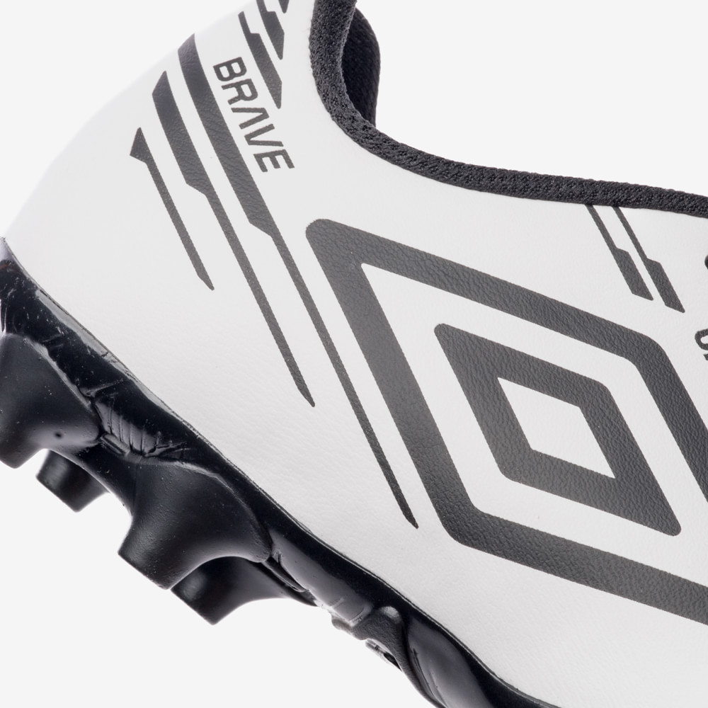 Chuteira Campo Umbro Brave Jr