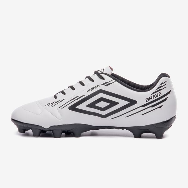 Chuteira Campo Umbro Brave