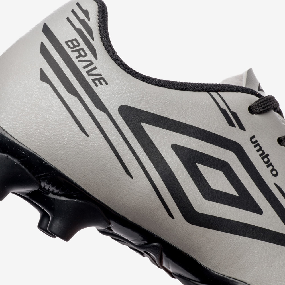 Chuteira Campo Umbro Brave Jr