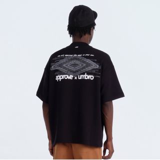 Camiseta Unisex Umbro X Approve Oversized 7388