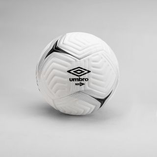 Bola De Society Umbro Velocita