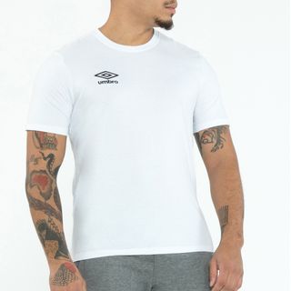 Camiseta Masculina Umbro Essential