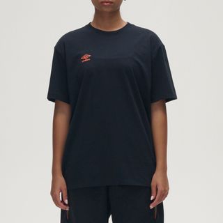 Camiseta Masculina Umbro Beyond The Pitch