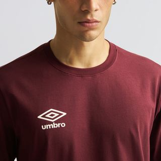 Camiseta Masculina Umbro Essential