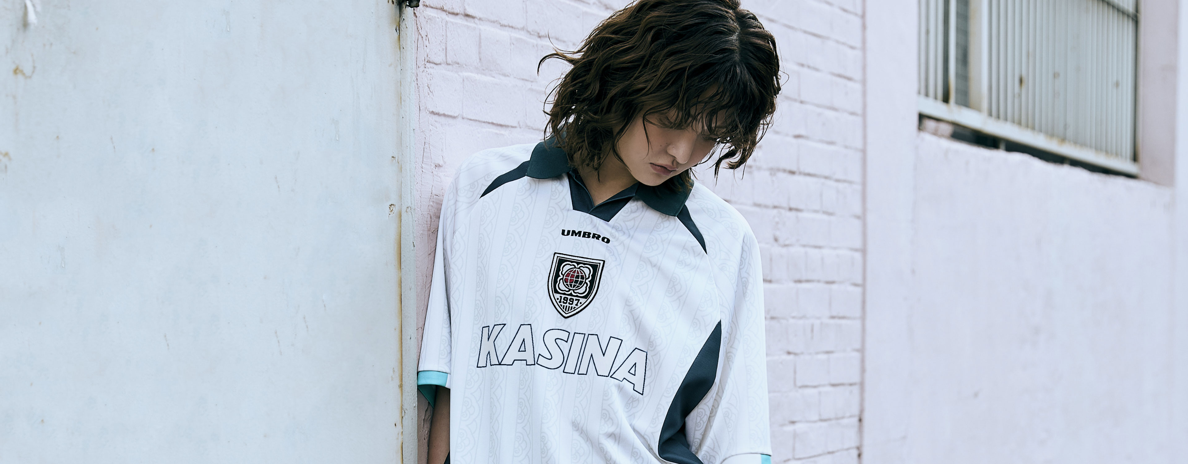 # UMBRO X KASINA: DIRETO <br>DAS RUAS PARA OS SEUS LOOKS